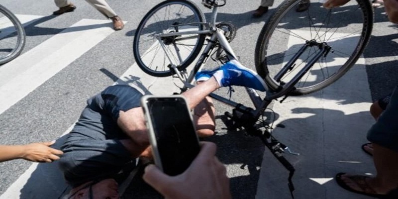 US President, Biden, Falls From Bicycle, Says ‘I’m Good’ US President, Biden, Falls From Bicycle, Says ‘I’m Good’