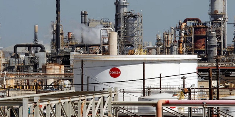 IOCs divestments, threat to Nigeria’s oil sector – FG